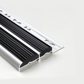 nariz doble color negro 57x2500 a67n pvc y aluminio